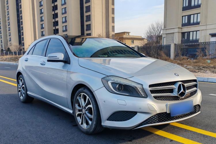 Used Mercedes-Benz A-Class 2013 A 200 Urban Edition Exterior 2