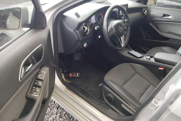 Used Mercedes-Benz A-Class 2013 A 180 Fashion Model Interior 3