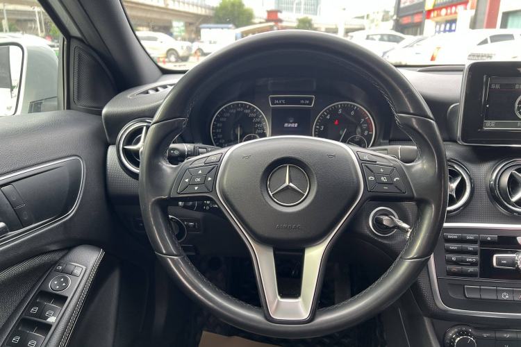 Used Mercedes-Benz A-Class 2013 A 180 Fashion Model Interior 3