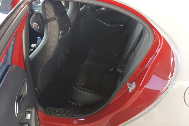 Used Mercedes-Benz A-Class 2013 A 200 Urban Edition Interior 4