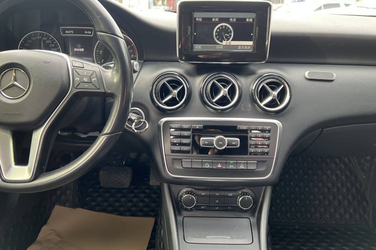 Used Mercedes-Benz A-Class 2013 A 180 Fashion Model Interior 5