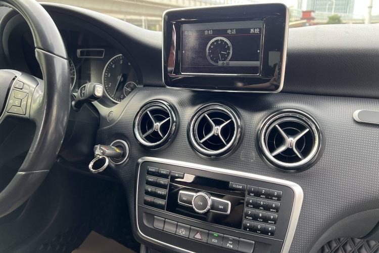 Used Mercedes-Benz A-Class 2013 A 180 Fashion Model Interior 6