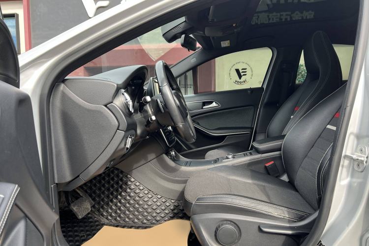 Used Mercedes-Benz A-Class 2013 A 180 Fashion Model Interior 7