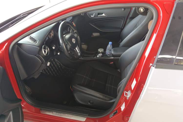 Used Mercedes-Benz A-Class 2013 A 200 Urban Edition Left Front Seat