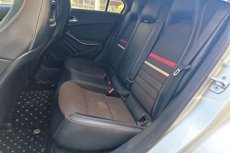 Used Mercedes-Benz A-Class 2013 A 180 Fashion Model Left Rear Seat