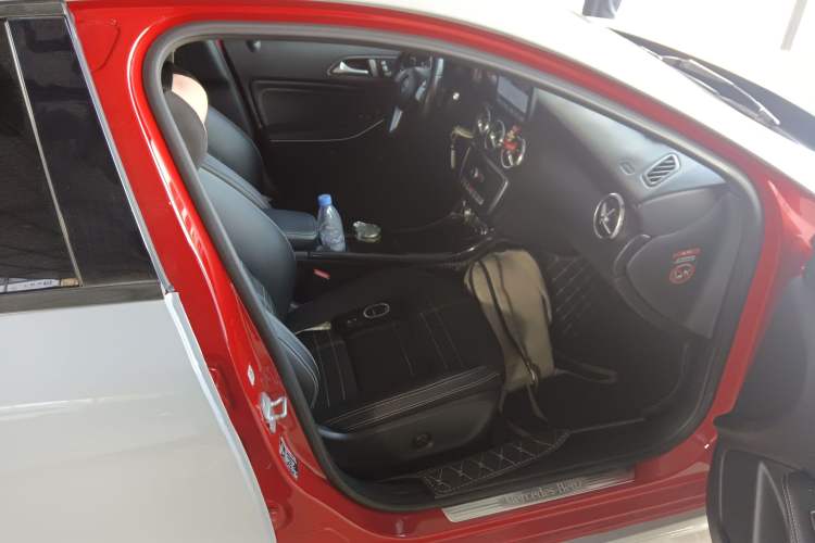 Used Mercedes-Benz A-Class 2013 A 200 Urban Edition Right Front Seat