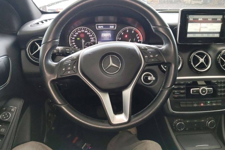 Used Mercedes-Benz A-Class 2013 A 180 Fashion Model Steering Wheel
