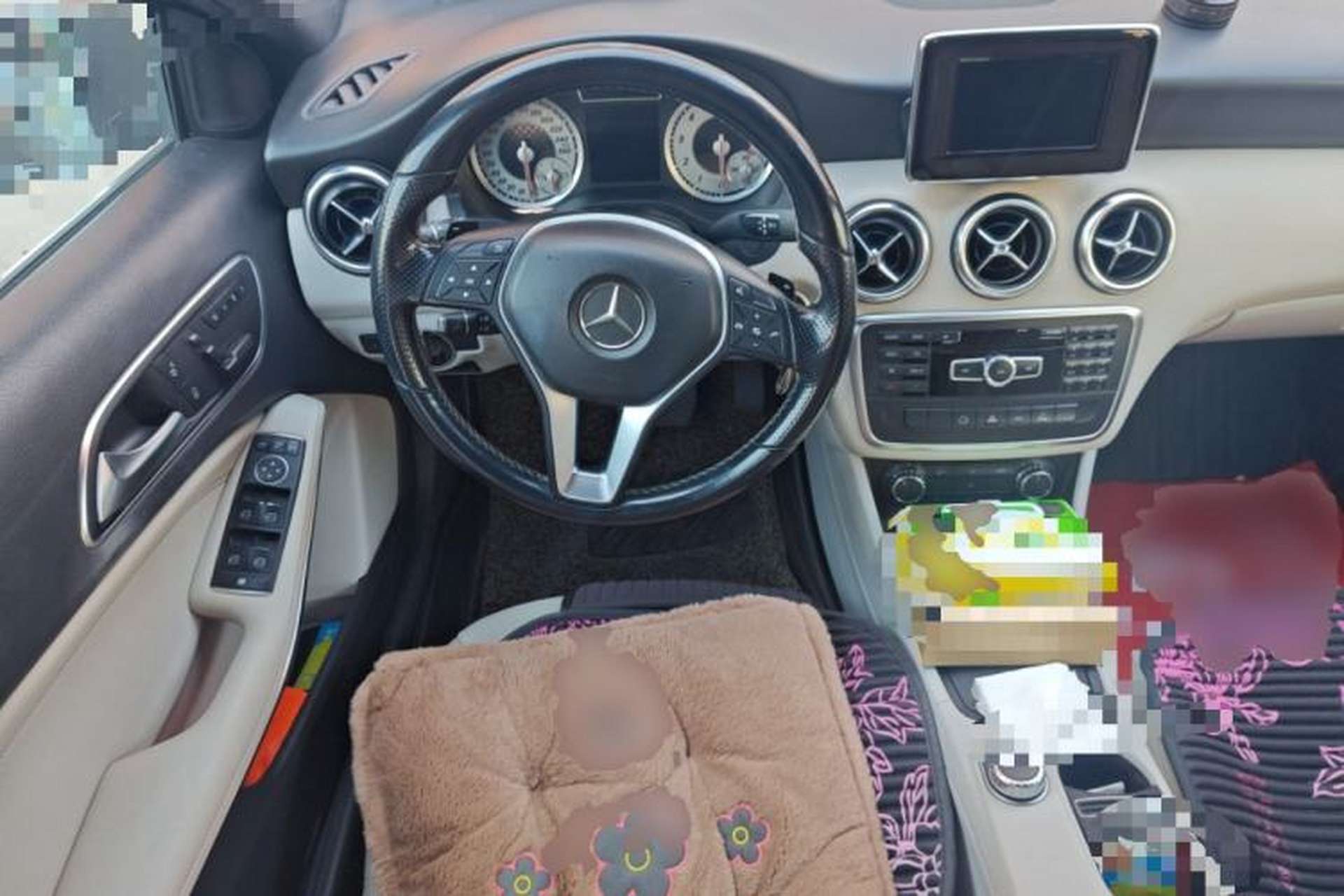 Used Mercedes-Benz A-Class 2013 A 200 Urban Edition Steering Wheel