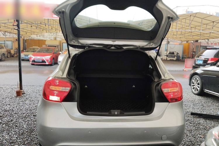 Used Mercedes-Benz A-Class 2013 A 180 Fashion Model Trunk