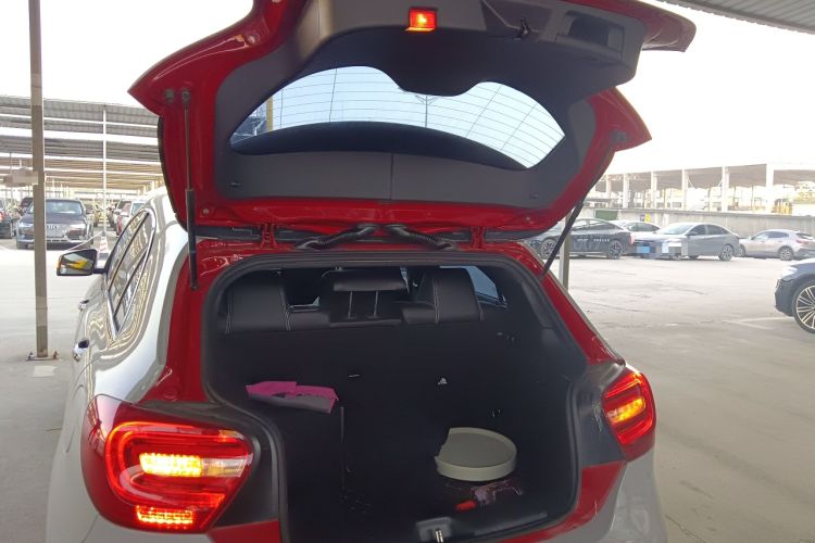 Used Mercedes-Benz A-Class 2013 A 200 Urban Edition Trunk