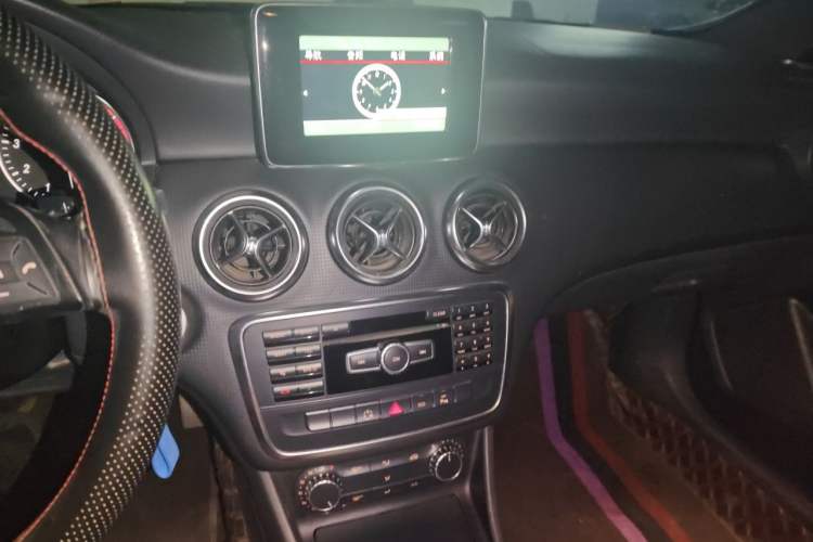 Used Mercedes-Benz A-Class 2013 A 180 Fashion Model Audio And AC Panel