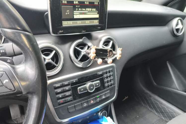Used Mercedes-Benz A-Class 2013 A 180 Fashion Model Audio And AC Panel
