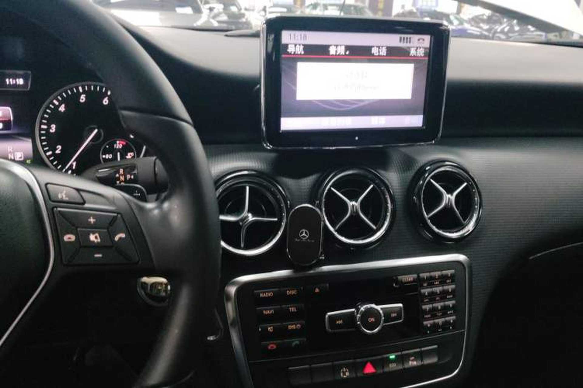 Used Mercedes-Benz A-Class 2013 A 180 Fashion Model Audio And AC Panel