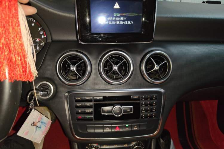 Used Mercedes-Benz A-Class 2013 A 180 Fashion Model Audio And AC Panel