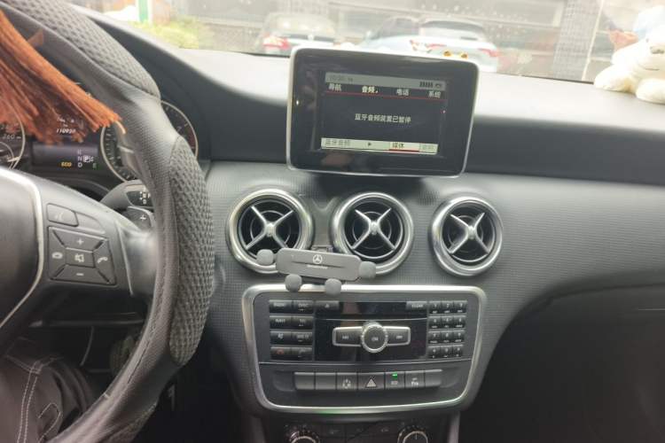 Used Mercedes-Benz A-Class 2013 A 180 Fashion Model Audio And AC Panel