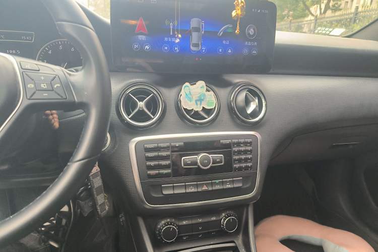 Used Mercedes-Benz A-Class 2013 A 180 Fashion Model Audio And AC Panel