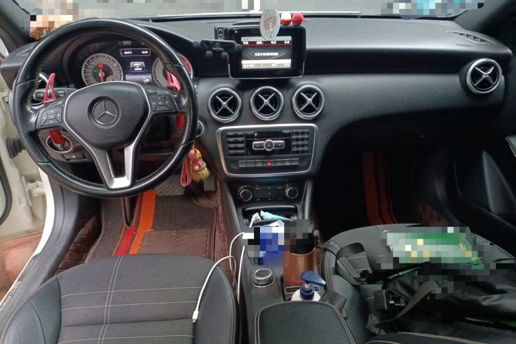 Used Mercedes-Benz A-Class 2013 A 200 Urban Edition Center Console