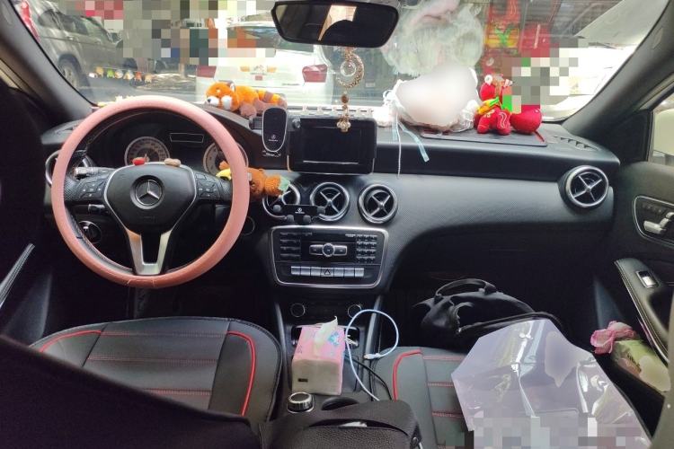 Used Mercedes-Benz A-Class 2013 A 200 Urban Edition Center Console
