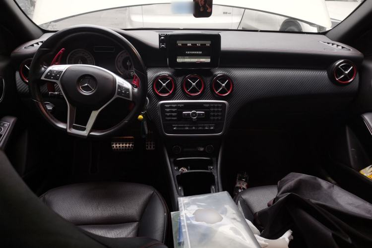 Used Mercedes-Benz A-Class 2013 A 260 Sport model Center Console