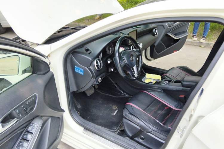 Used Mercedes-Benz A-Class 2013 A 200 Urban Edition Driver Seat