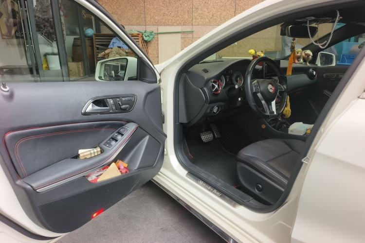 Used Mercedes-Benz A-Class 2013 A 260 Sport model Driver Seat