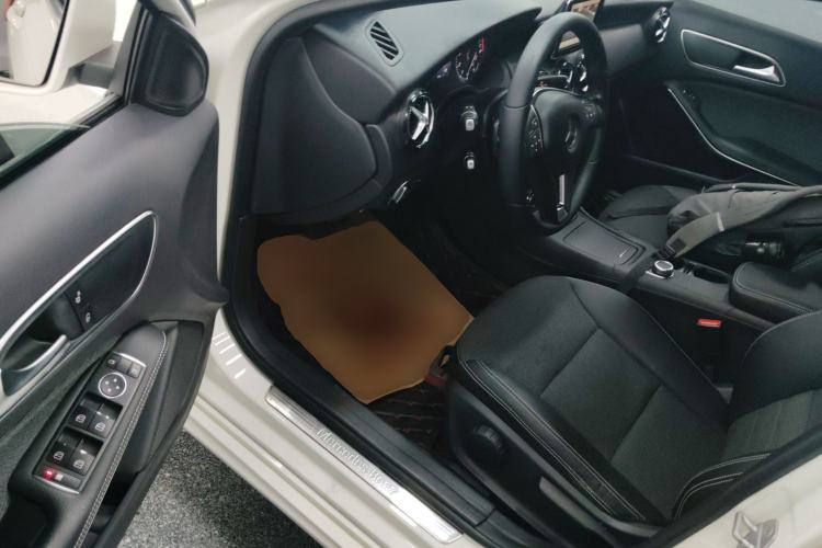 Used Mercedes-Benz A-Class 2013 A 180 Fashion Model Driver Seat