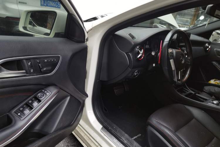 Used Mercedes-Benz A-Class 2013 A 260 Sport model Driver Seat