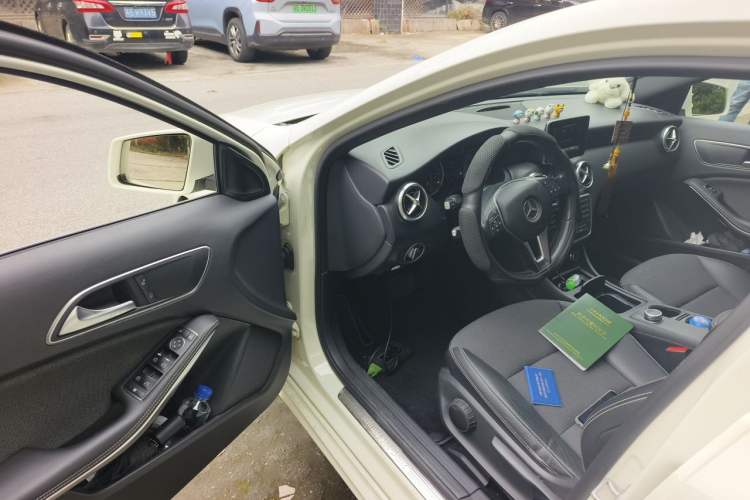 Used Mercedes-Benz A-Class 2013 A 180 Fashion Model Driver Seat