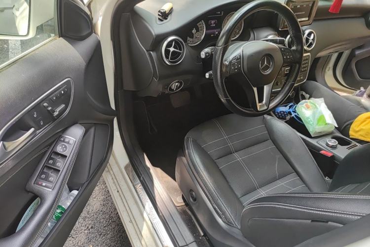 Used Mercedes-Benz A-Class 2013 A 200 Urban Edition Driver Seat