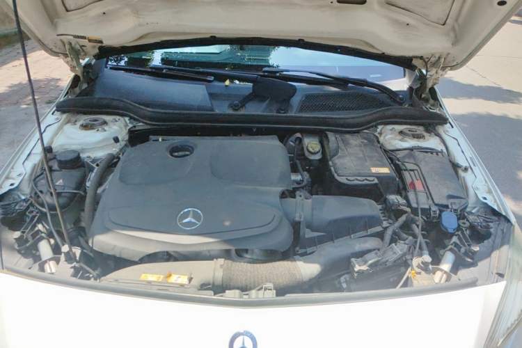 Used Mercedes-Benz A-Class 2013 A 180 Fashion Model Engine Bay