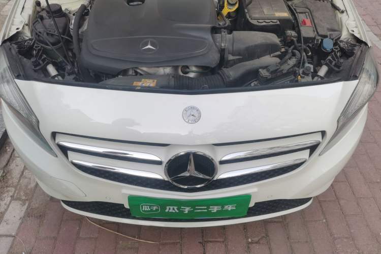 Used Mercedes-Benz A-Class 2013 A 180 Fashion Model Engine Bay