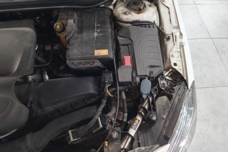 Used Mercedes-Benz A-Class 2013 A 200 Urban Edition Engine Bay Left