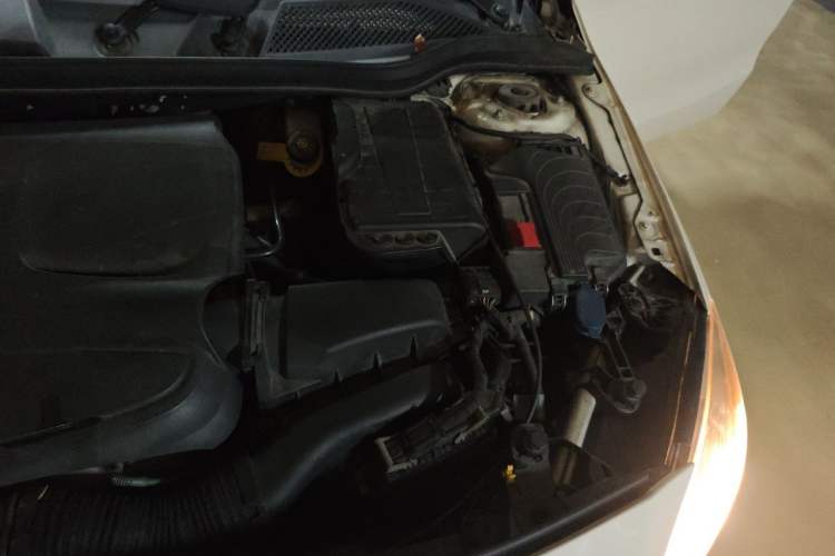 Used Mercedes-Benz A-Class 2013 A 180 Fashion Model Engine Bay Left