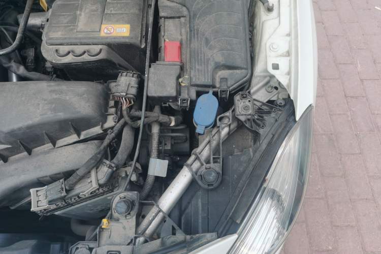 Used Mercedes-Benz A-Class 2013 A 180 Fashion Model Engine Bay Left