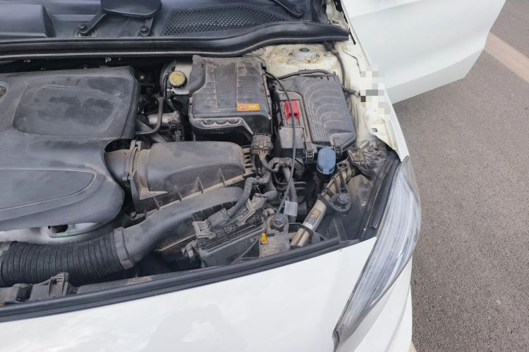Used Mercedes-Benz A-Class 2013 A 200 Urban Edition Engine Bay Left
