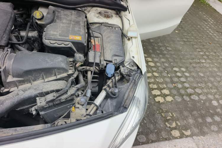 Used Mercedes-Benz A-Class 2013 A 180 Fashion Model Engine Bay Left