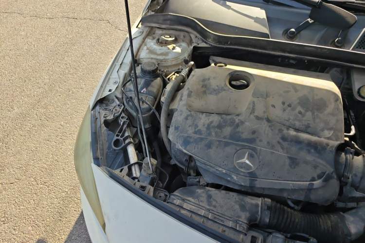 Used Mercedes-Benz A-Class 2013 A 180 Fashion Model Engine Bay Right