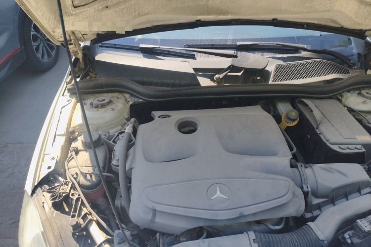 Used Mercedes-Benz A-Class 2013 A 180 Fashion Model Engine Bay Right