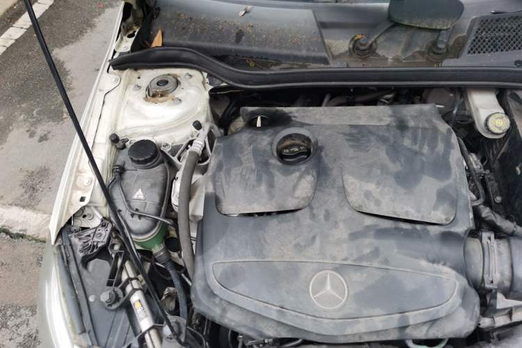 Used Mercedes-Benz A-Class 2013 A 200 Urban Edition Engine Bay Right