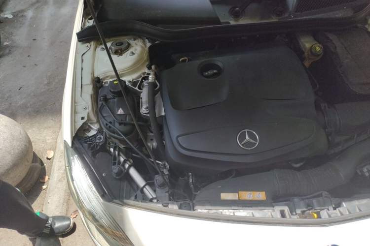 Used Mercedes-Benz A-Class 2013 A 200 Urban Edition Engine Bay Right