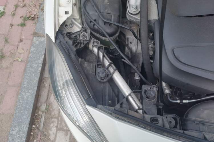 Used Mercedes-Benz A-Class 2013 A 180 Fashion Model Engine Bay Right