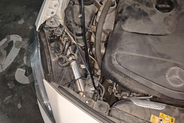 Used Mercedes-Benz A-Class 2013 A 200 Urban Edition Engine Bay Right