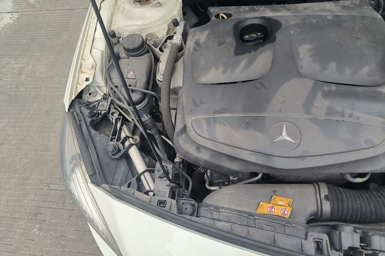 Used Mercedes-Benz A-Class 2013 A 180 Fashion Model Engine Bay Right