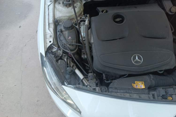 Used Mercedes-Benz A-Class 2013 A 200 Urban Edition Engine Bay Right