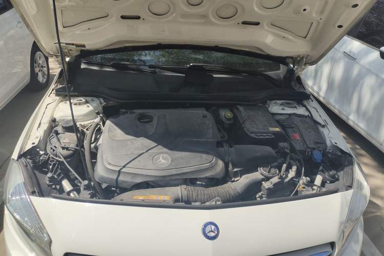 Used Mercedes-Benz A-Class 2013 A 180 Fashion Model Engine Bay