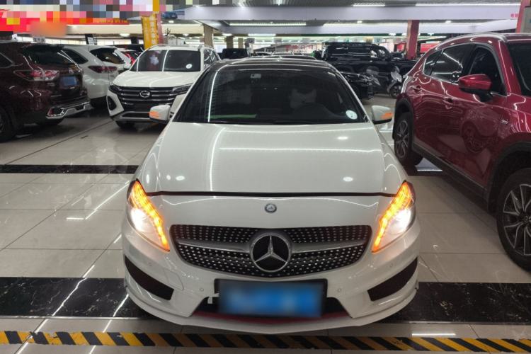 Used Mercedes-Benz A-Class 2013 A 260 Sport model Exterior 1