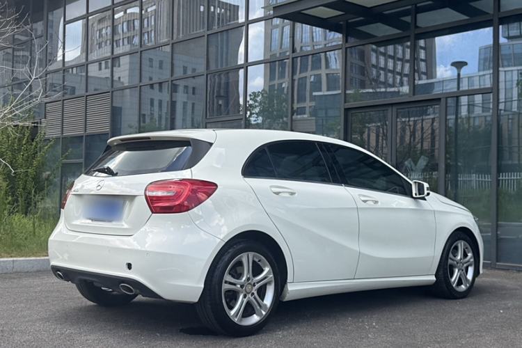 Used Mercedes-Benz A-Class 2013 A 200 Urban Edition Exterior 1