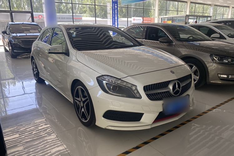 Used Mercedes-Benz A-Class 2013 A 260 Sport model Exterior 2