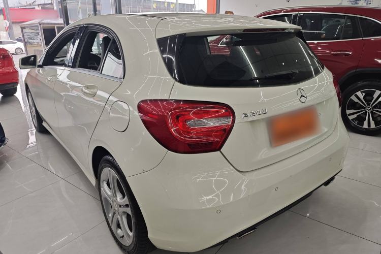 Used Mercedes-Benz A-Class 2013 A 200 Urban Edition Exterior 3