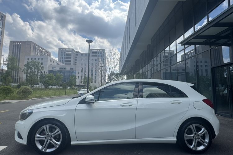 Used Mercedes-Benz A-Class 2013 A 200 Urban Edition Exterior 3